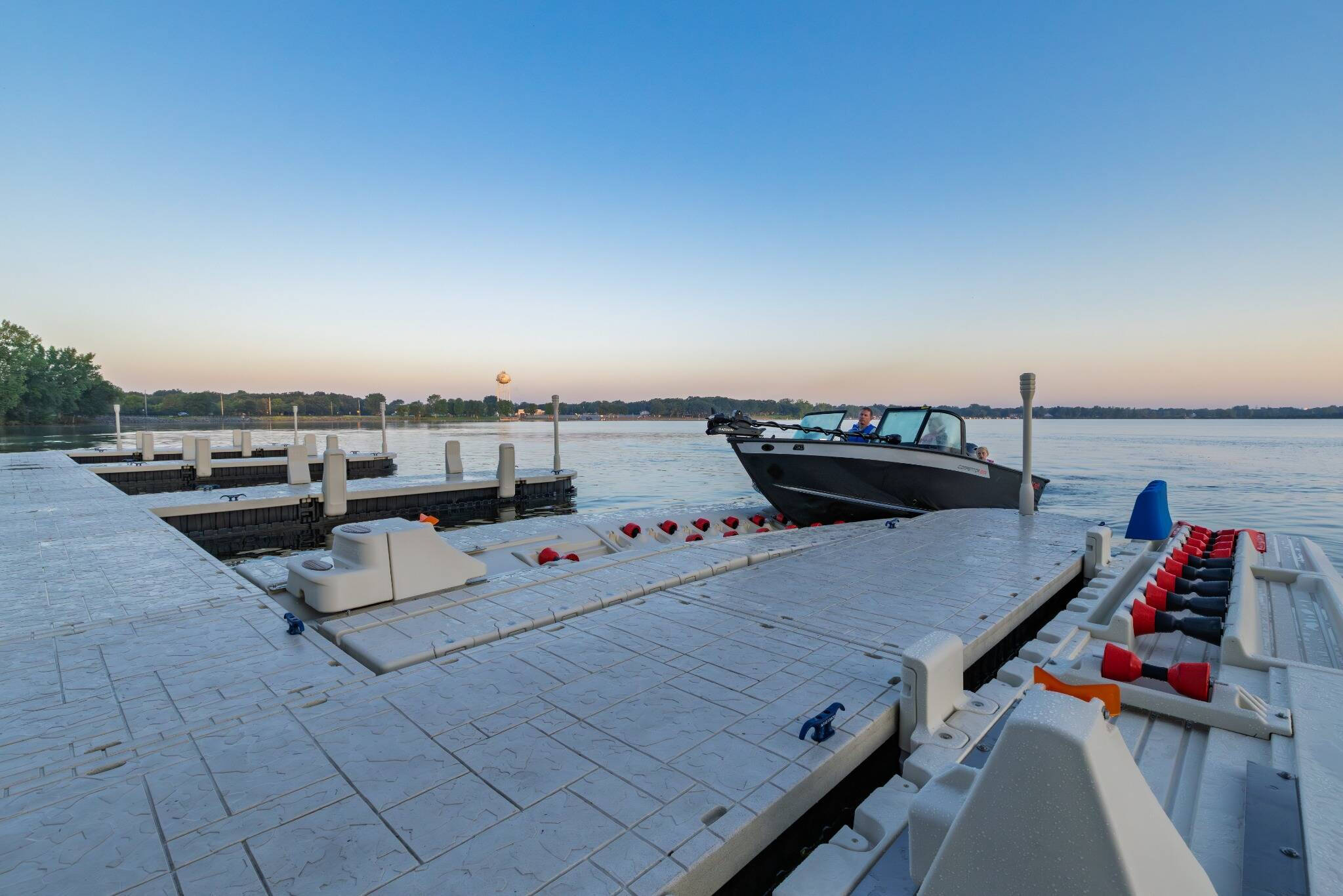 Batdok System Wave Armor Floating Dock Sections | AquaLife Dock Shop | Ohio Wave ...